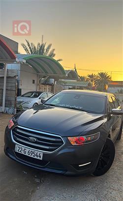 Ford Taurus